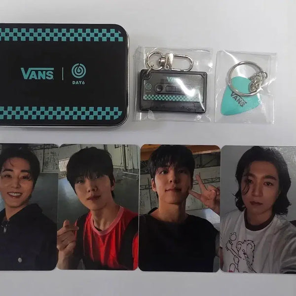 [BUNJANG] VANS x DAY6 Collaboration Goods Set Photocard / VANS DAY6 콜라보 굿즈 세트 포토카드