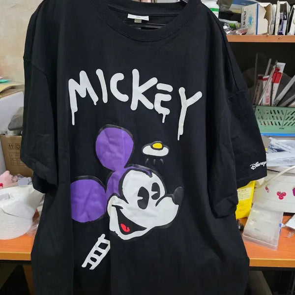 [BUNJANG] Disney Mickey Mouse Short Sleeve T-Shirt Black / 디즈니 정품 미키마우스 반팔 티셔츠 블랙