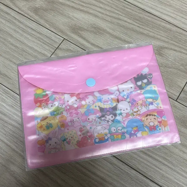 [BUNJANG] Sanrio Ichigo Shimbun December 2023 Bonus Pouch / 산리오 이치고신문 23년12월호 부록 파우치