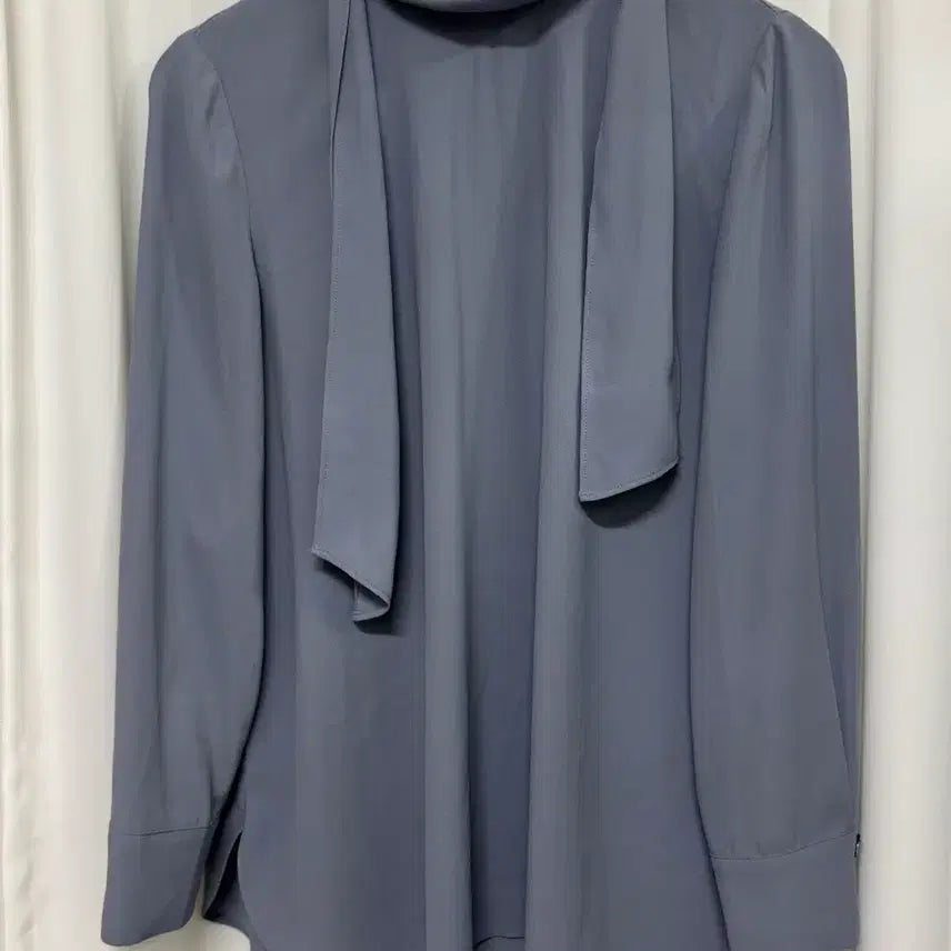 [BUNJANG] CHATELAINE Silk Scarf Tie-Neck Blouse / CHATELAINE 샤트렌 타이넥 블라우스