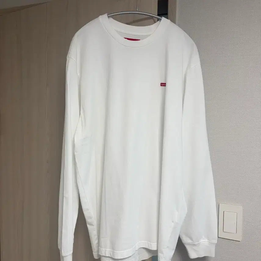 [BUNJANG] Supreme Small Box Logo Long Sleeve T-Shirt White (L) / 슈프림 스몰 박스 롱슬리브 티셔츠 화이트(L) - 26SS