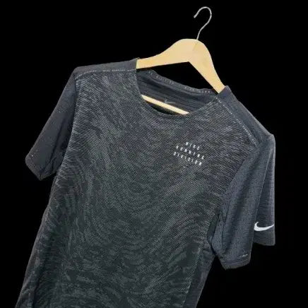 [BUNJANG] Nike Running Division Men's Short Sleeve Performance T-Shirt - Black / 남성 2023 나이키 런 러닝 디비전 검정 기능성 메쉬 반팔 티 러닝복