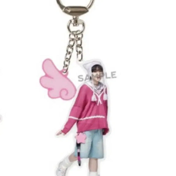 [BUNJANG] NCT Wish Sakuya Wing Keychain / 사쿠야 날개키링 엔시티위시 nct wish login