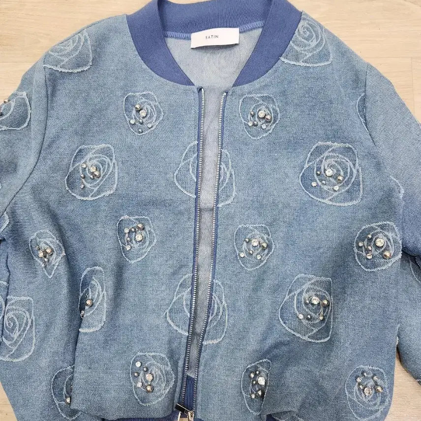 [BUNJANG] Satin Rose Pattern Blouson Jacket / 샤틴 장미 패턴 블루종 자켓