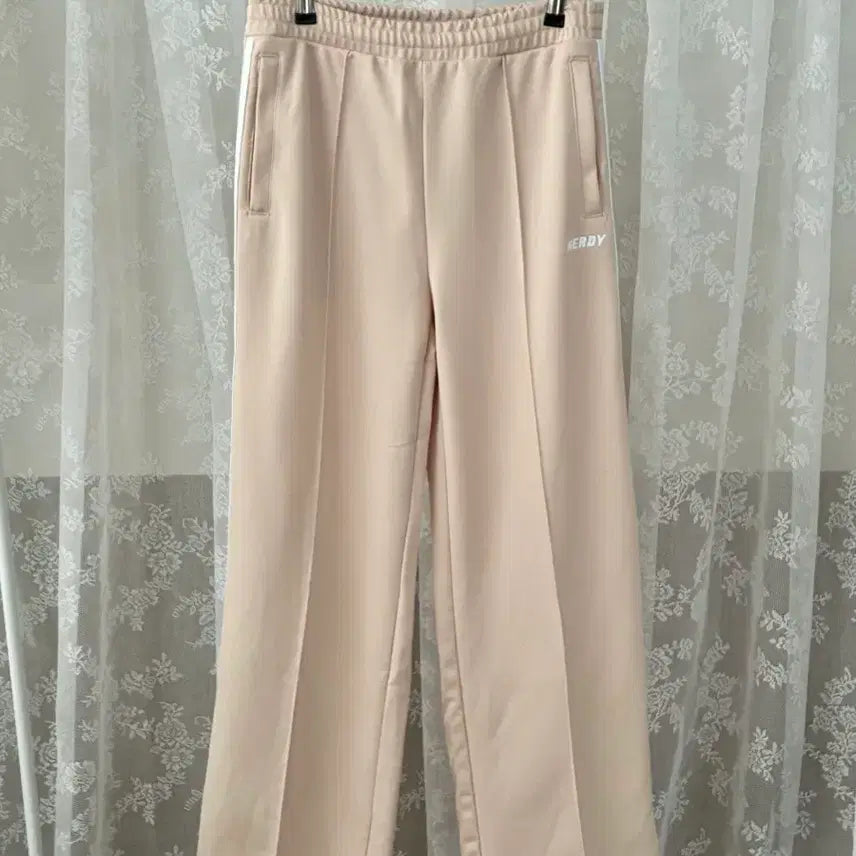 [BUNJANG] Nerdy Wide Track Pants Beige / S) 널디 와이드 트랙 팬츠 베이지