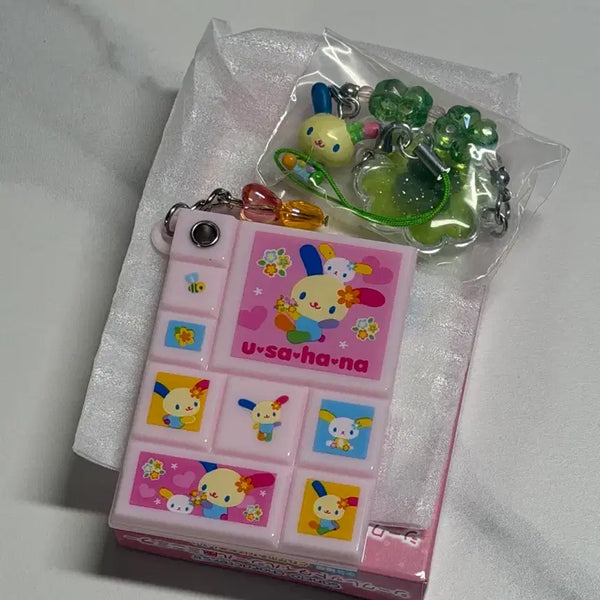 [BUNJANG] Sanrio Heisei Munekyun Usahana Clover Strap & Tile-Style Mirror Bundle / 산리오 헤이세이 무네큥 우사하나 클로버 스트랩, 타일st거울 일괄