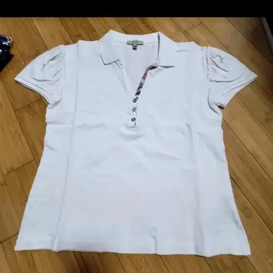 [BUNJANG] Burberry Women's White Short Sleeve Polo Shirt 2XL / 버버리 여성 반팔 카라티 화이트 폴로 2XL 숏슬리브