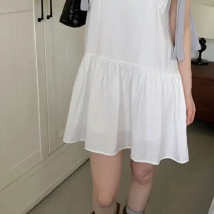 [BUNJANG] Ezdaire Juicy Sleeve One-Piece Dress / 에제다이어리 쥬시슬리브 원피스