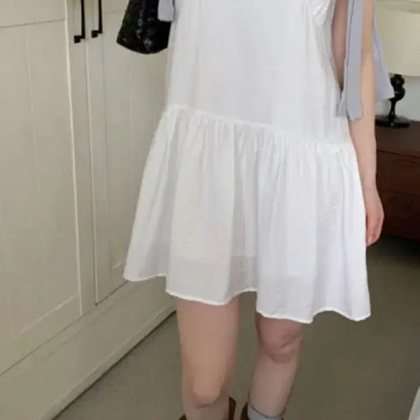 [BUNJANG] Ezdaire Juicy Sleeve One-Piece Dress / 에제다이어리 쥬시슬리브 원피스