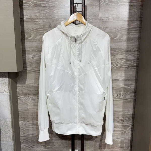 [BUNJANG] Nike Windbreaker Jacket / 나이키 바람막이 105
