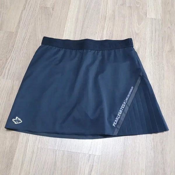 [BUNJANG] Pargates Golf Skirt Black Pleated Detail / 파리게이츠골프 치마