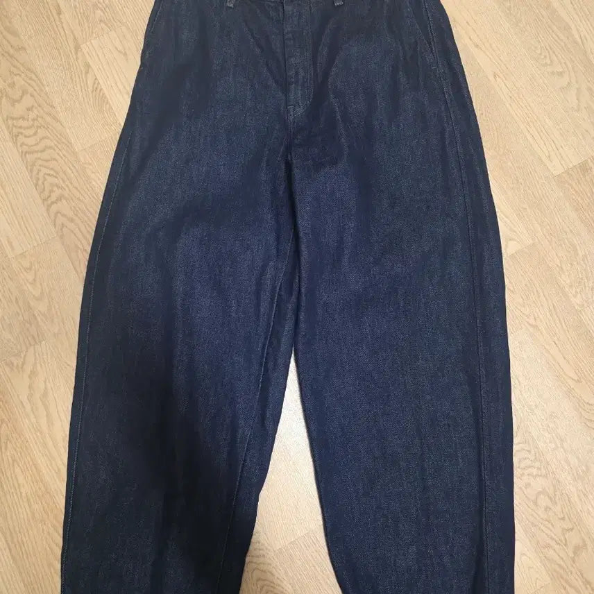 [BUNJANG] Uniqlo Wide Tapered Jeans / 유니클로 와이드 테이퍼드진
