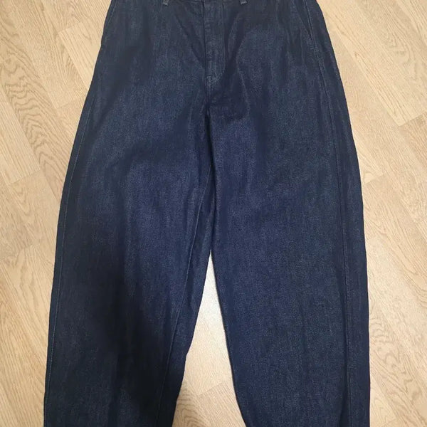 [BUNJANG] Uniqlo Wide Tapered Jeans / 유니클로 와이드 테이퍼드진