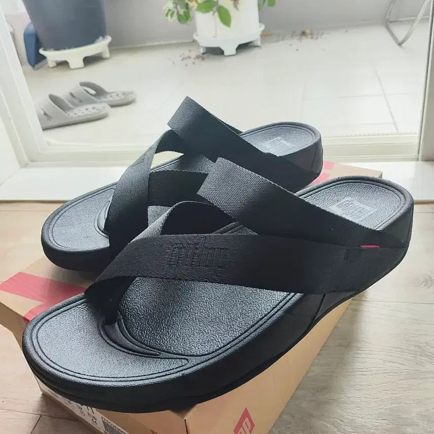 [BUNJANG] FitFlop Men's Sandals Black UK 10 / 핏플랍 남성 샌들 블랙 UK 10(나이키 기준 285)새제품~