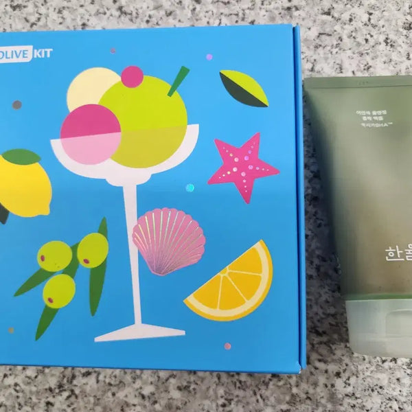 [BUNJANG] Hanyul Pure Artemisia Pore Clearing Mud Foam 120ml Bundle Set with June Olive Young Kit / 한율 어린쑥 피지흡착 쑥떡팩폼 120ml + 6월 올영 키트 (일괄)