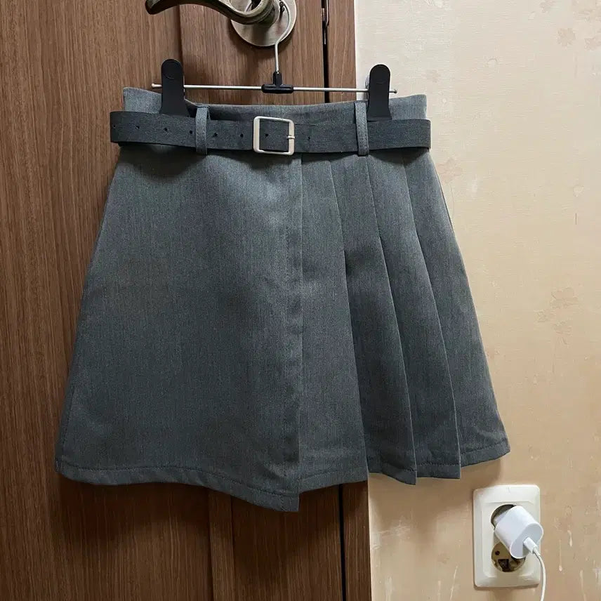 [BUNJANG] Belt Pleated Mini Skirt / 벨트 주름 스커트 플리츠 스커트 미니 스커트 s