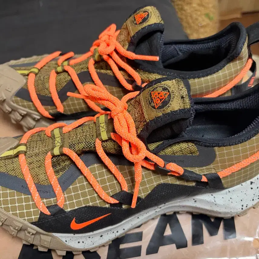 [BUNJANG] Nike ACG Mountain Fly Low Hazel Rush Gore-Tex Women's US 7 / 나이키 ACG 마운틴 플라이 로우 헤이즐러쉬 고어텍스 240