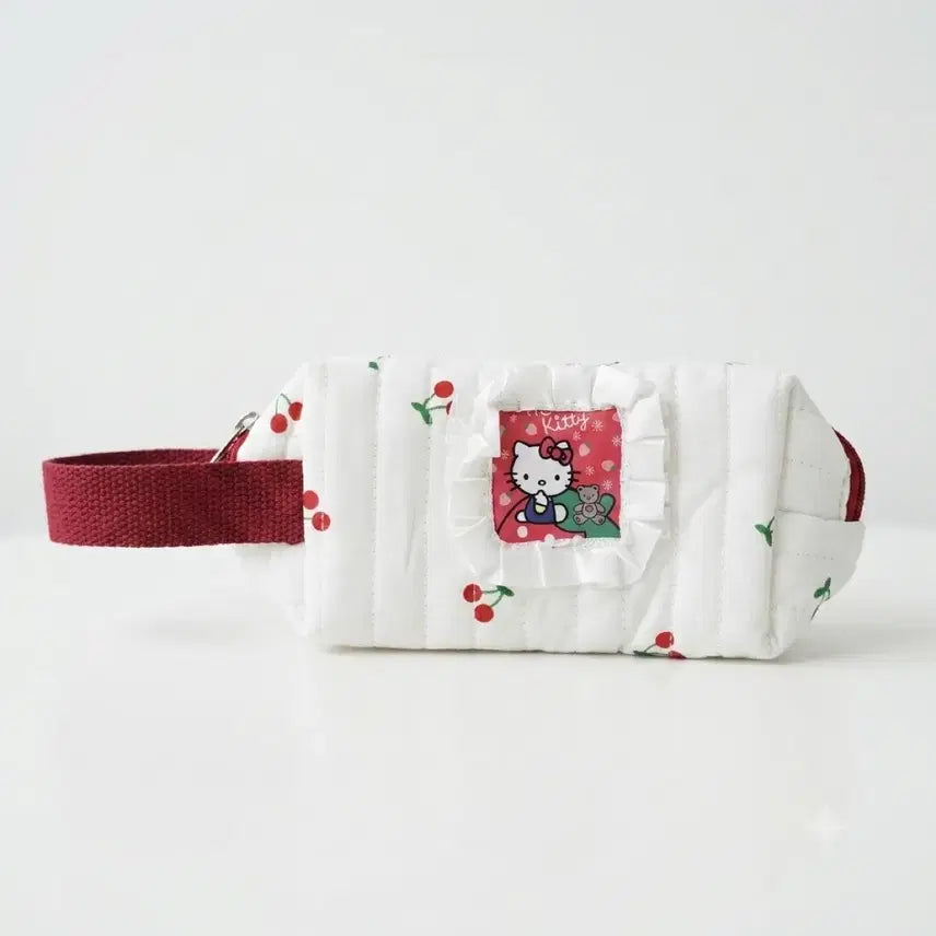 [BUNJANG] Hello Kitty Cherry Quilted Pouch / 키티 체리 파우치(새상품)