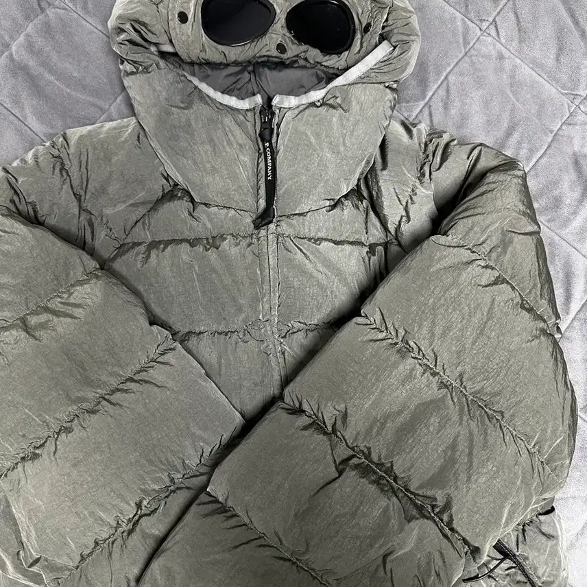 [BUNJANG] CP Company Eco Chrome Goggle Jacket Khaki Medium / Cp컴퍼니 에코크롬 고글패딩 M 카키