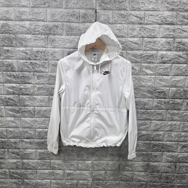 [BUNJANG] Nike Lightweight Women's Summer Windbreaker White Size 66-77 / 나이키  경량 여자 여름 바람막이 흰색 사이즈 66-77 세탁완료