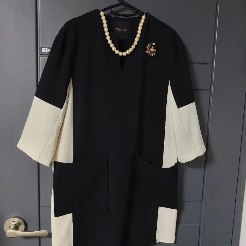 [BUNJANG] Crocodile Black & Ivory Color Block Pocket Dress / (새제품)크로커다일 원피스6677