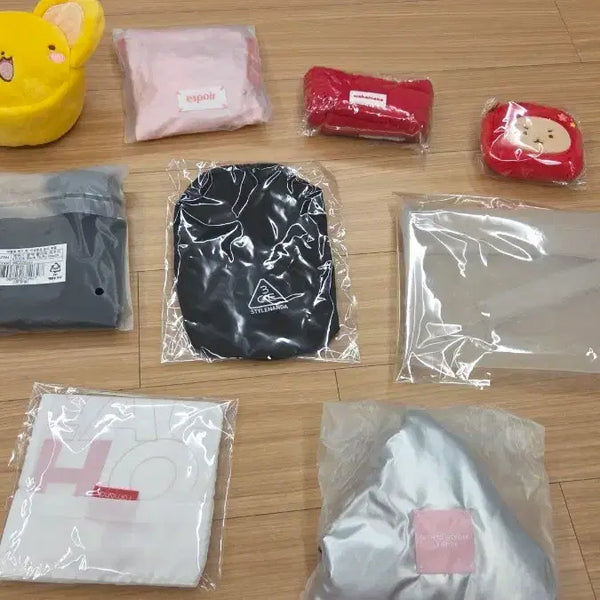 [BUNJANG] Various Cosmetic Pouches - New & Unused / 각종 파우치