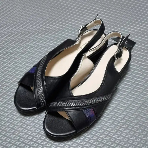 [BUNJANG] MORGAN Wedge Comfort Sandals Black (245) / 모르간 웨지 컴포트 샌들(245)