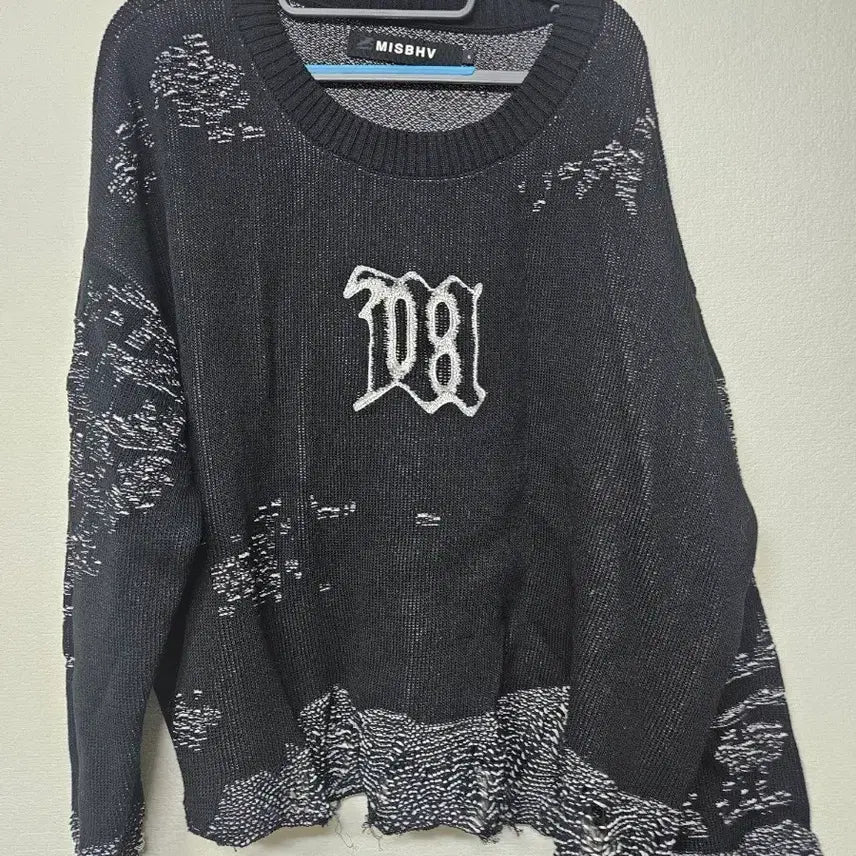 [BUNJANG] MISBHV Cropped Distressed Knit Sweater / MISBHV M 미스비헤이브 크롭 니트 스웨터 L