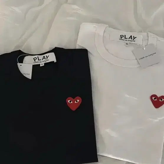 [BUNJANG] Comme des Garçons Red Heart T-Shirt / 새상품]꼼데가르송 레드하트 반팔
