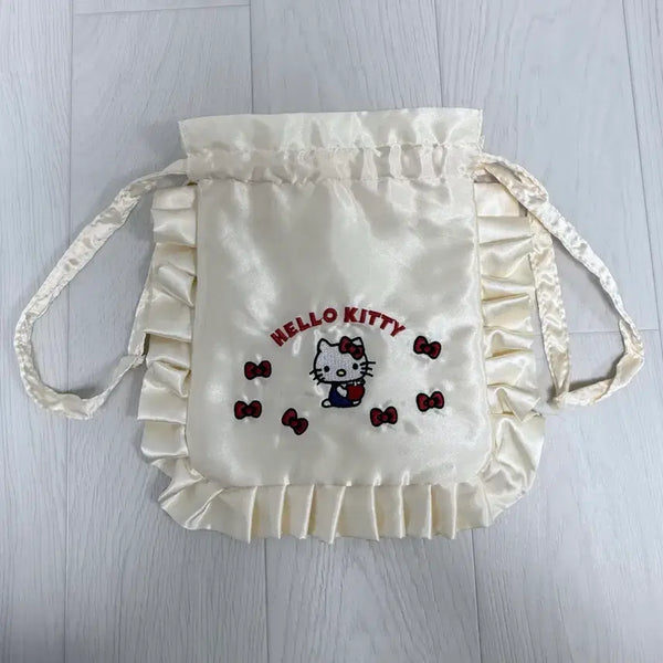 [BUNJANG] Hello Kitty Satin Drawstring Pouch / 헬로키티 새틴 복주머니 파우치(새상품)
