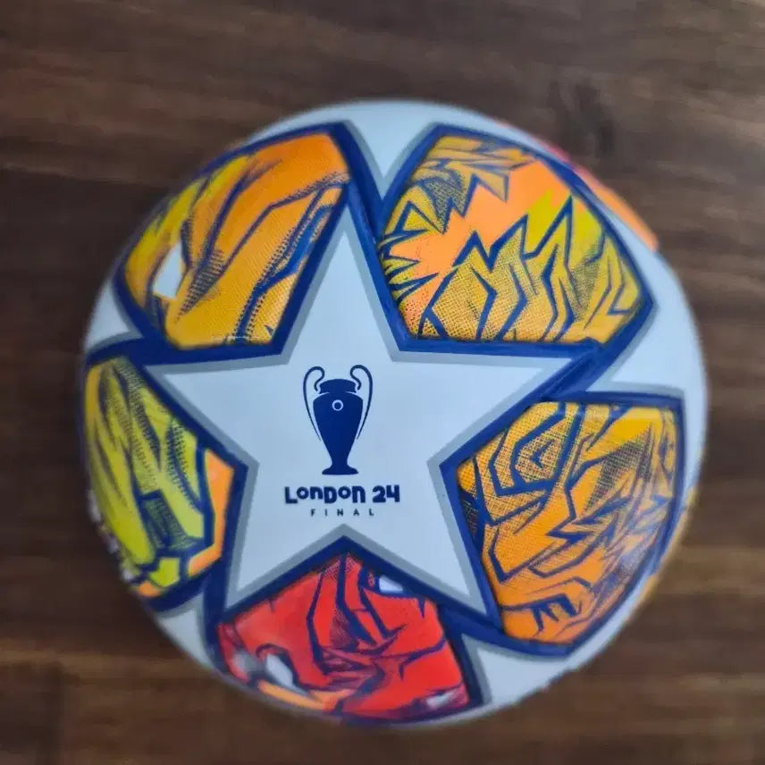 [BUNJANG] 23/24 UEFA Champions League Finale Mini Ball / 23/24 UEFA 챔피언스리그 피날레 미니볼