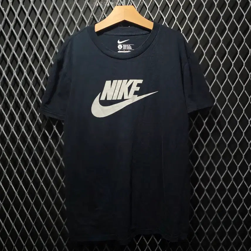 [BUNJANG] Nike T-Shirt (L) / 나이키 반팔 L