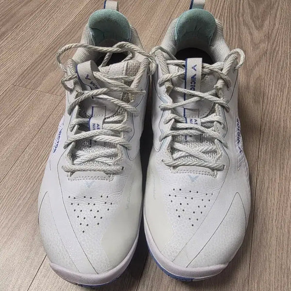 [BUNJANG] Victor Badminton Shoes White/Blue Size 280 / 빅터 배드민턴화 화이트/블루 팔아요