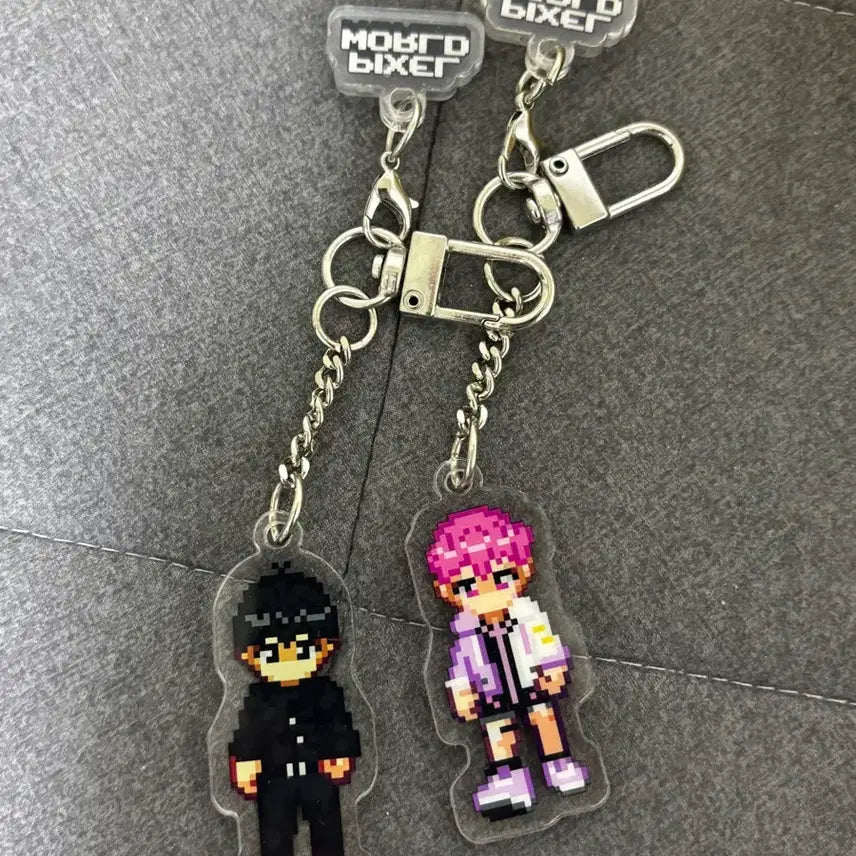 [BUNJANG] PLAVE Pixel World Keychain Set (Hamin, Bamby) / 플레이브 픽셀월드 키링 하민 밤비 일괄