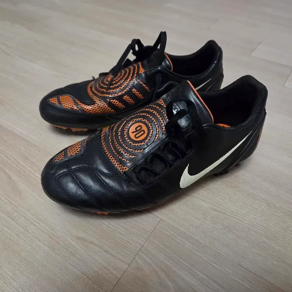 [BUNJANG] Nike Total 90 Football Boots 275 / 나이키 토탈90 축구화 275