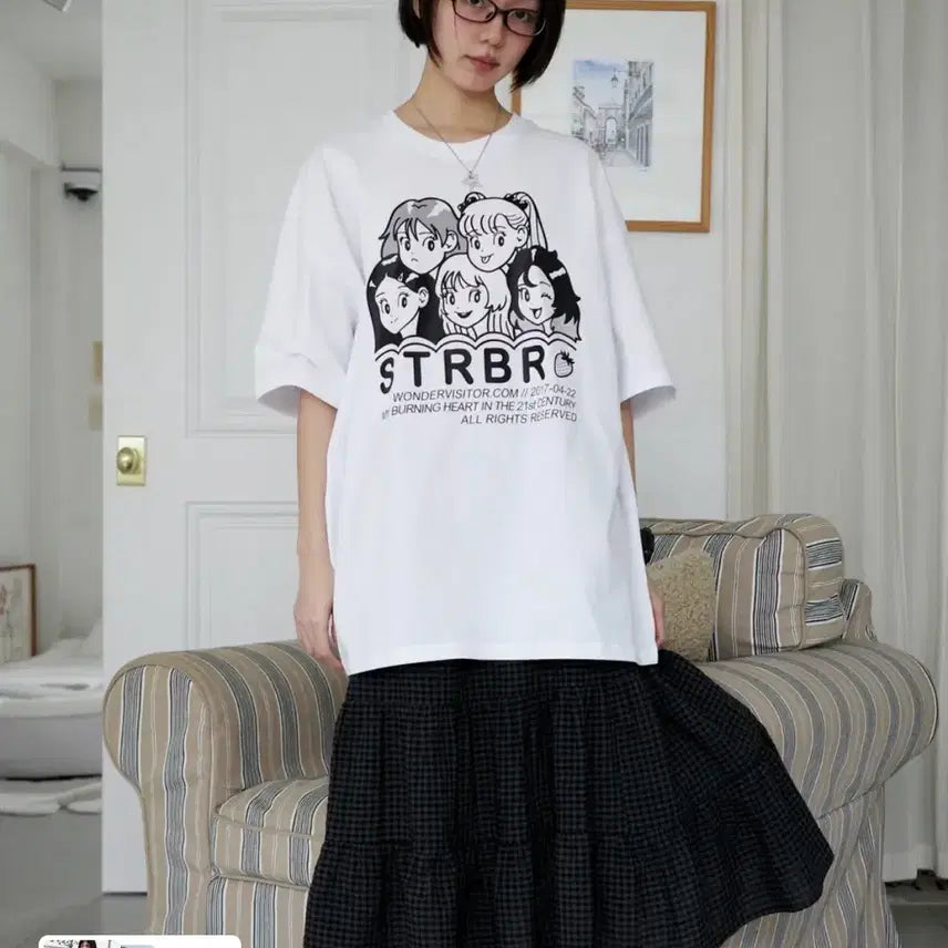 [BUNJANG] Wonder Visitor Strawberry T-Shirt Oversized Fit / 새제품 원더비지터 스트로베리 반팔티 오버핏