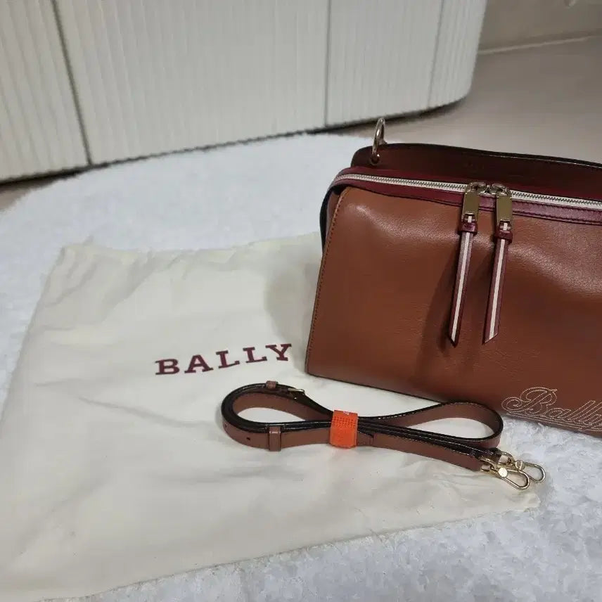 [BUNJANG] Bally Women's Leather Shoulder Bag Brown / 발리 여성 가방 브라운 / 가죽 숄더백 정품