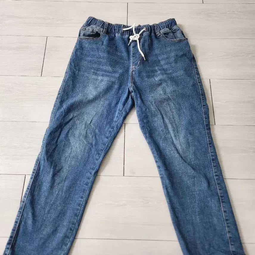 [BUNJANG] Women's Elastic Waist Band Jeans (Size 66) / 여성 고무줄 밴딩청바지(66)