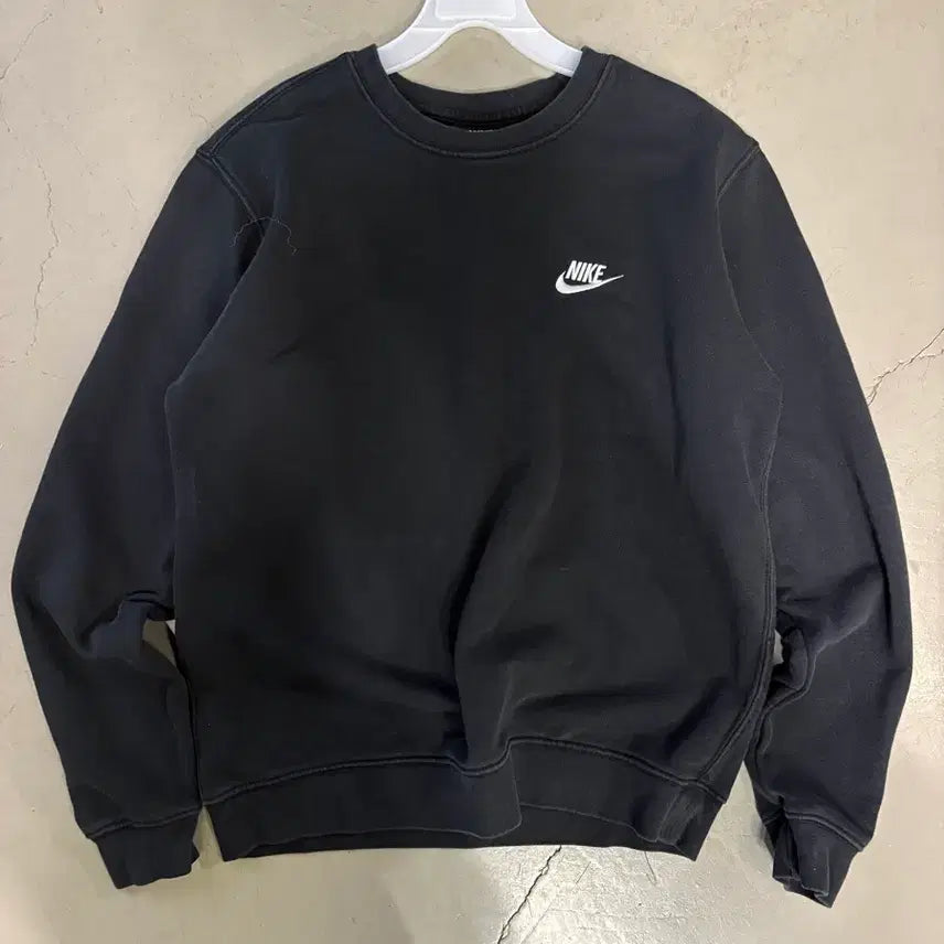 [BUNJANG] Nike Futura Sweatshirt Women's Small / 만원샵 나이키 여성 퓨츄라 맨투맨 S