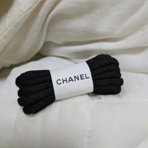 [BUNJANG] Chanel Shoelaces / 정품 새상품 샤널 운동화끈