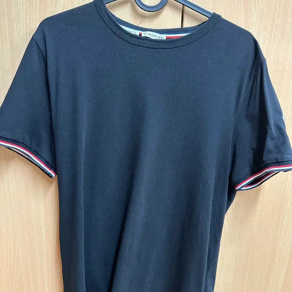 [BUNJANG] Moncler Slim Fit Short Sleeve T-Shirt / [상태좋음]몽클레어 슬림핏 반팔 m 마지막가격
