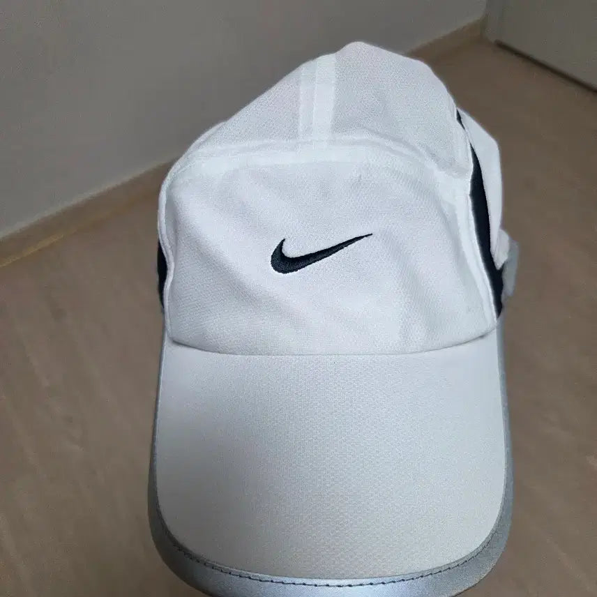 [BUNJANG] Nike 00s Running Mesh Ball Cap White / [새상품] 00s 나이키 런닝 매쉬 볼캡 화이트