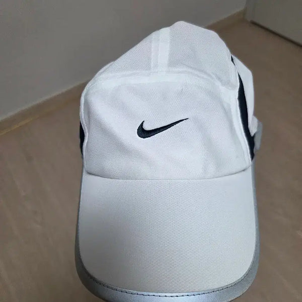 [BUNJANG] Nike 00s Running Mesh Ball Cap White / [새상품] 00s 나이키 런닝 매쉬 볼캡 화이트