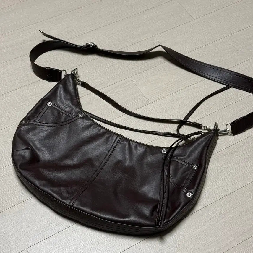 [BUNJANG] Maison Mined Saddle Bag Brown / (A급) 메종미네드 새들백 브라운 (크로스백, 가방)
