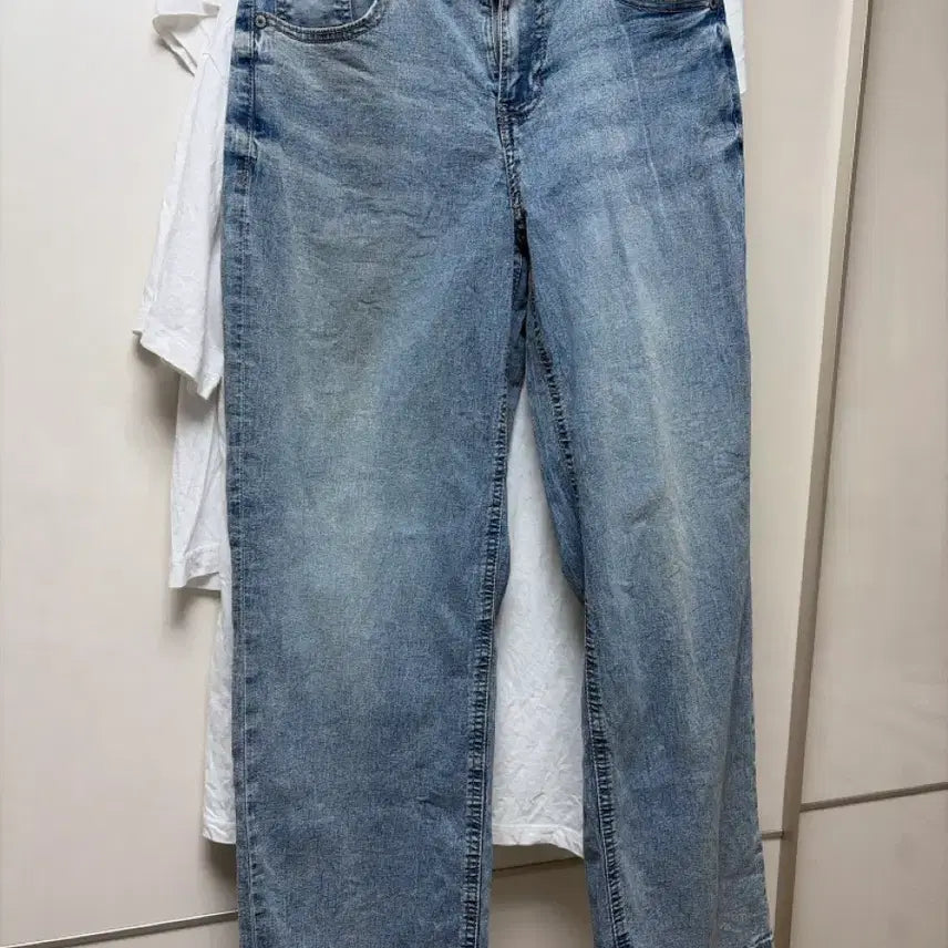 [BUNJANG] Light Wash Straight Fit Jeans Size 28 / 청바지 연청 워싱 일자핏 28