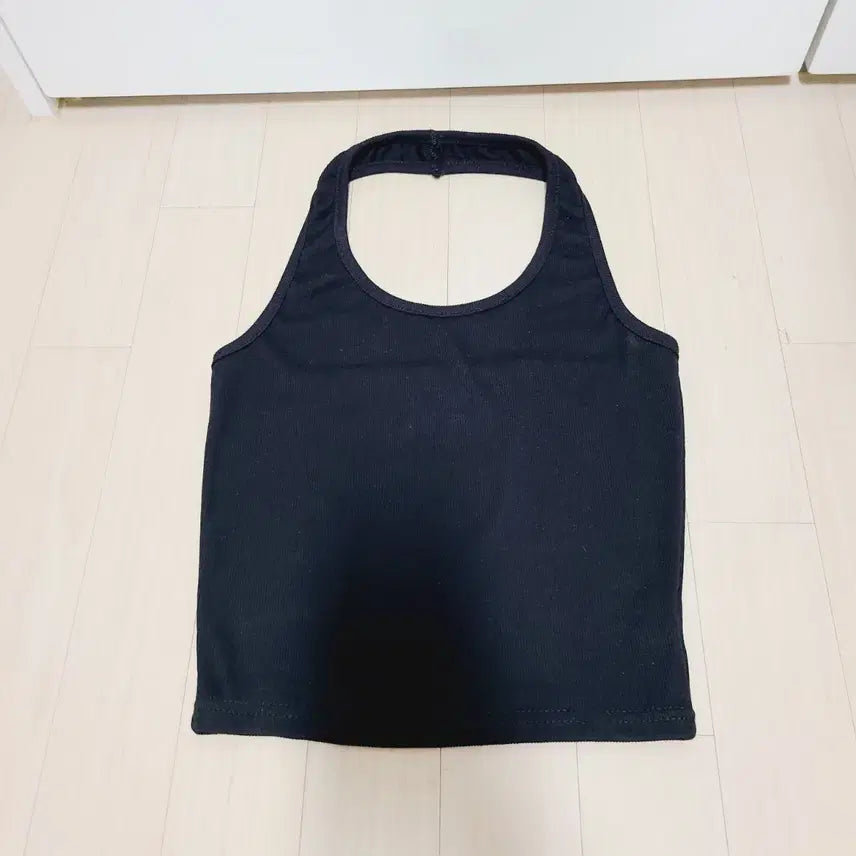 [BUNJANG] Women's Sleeveless Halterneck Cropped Tank Top / 새상품 여성55 S 민소매 홀터넥 크롭 나시 탑 스몰 레이어드 코디 여름