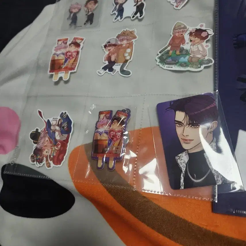 [BUNJANG] Jogaesonyon (Shell Boys) Black Cat Power Clear File, Photocard, and Squishy Keyring Bundle Set (Unsealed) / 조개소년 흑묘력 클리어파일 포토카드 말랑 키링 세트 개봉 일괄
