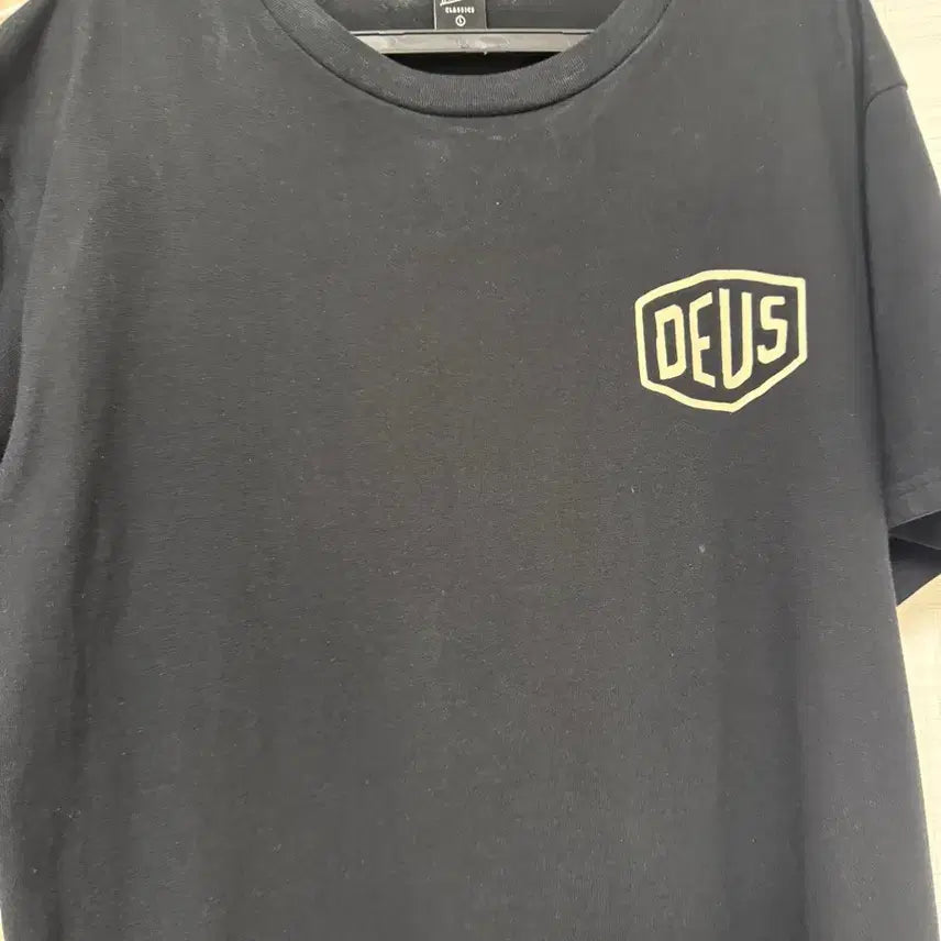 [BUNJANG] Deus Ex Machina Short Sleeve T-Shirt / 데우스 반팔