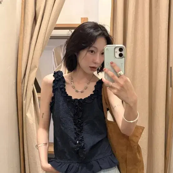 [BUNJANG] Toave Villa Jacquard Sleeveless Blouse Navy / 토아베 빌라 자카드 민소매 블라우스 네이비(오늘만)