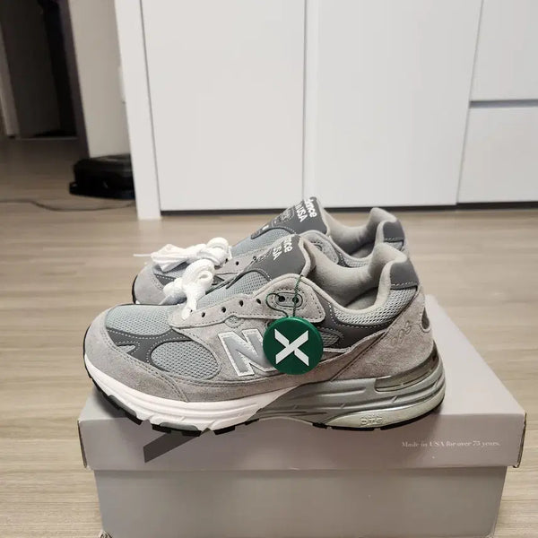 [BUNJANG] New Balance 993 Made in USA Grey MR993GL Sneakers (Size 250) / [새상품/250] 뉴발란스 993 메이드 인 USA 그레이 MR993GL